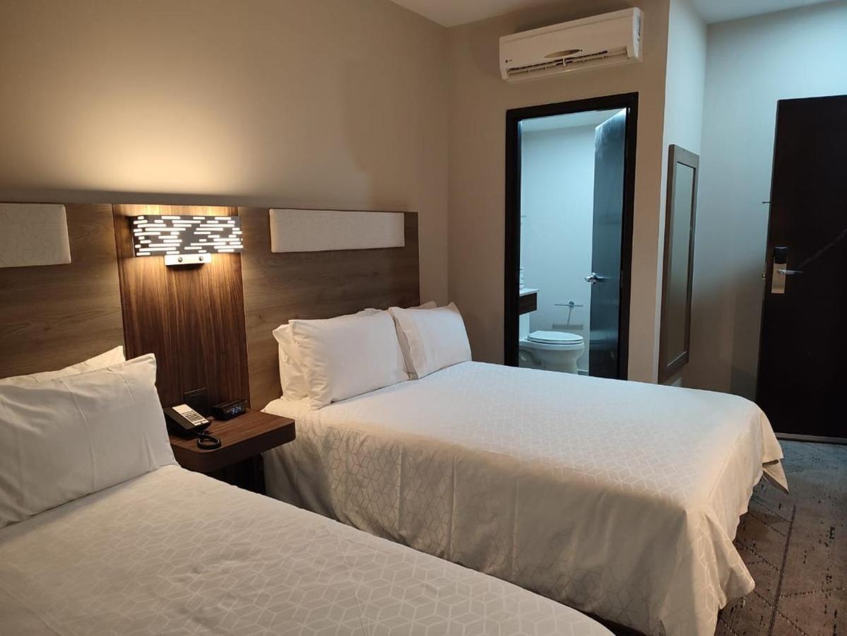 Holiday Inn Express Morelia Centro Historico Bagian luar foto