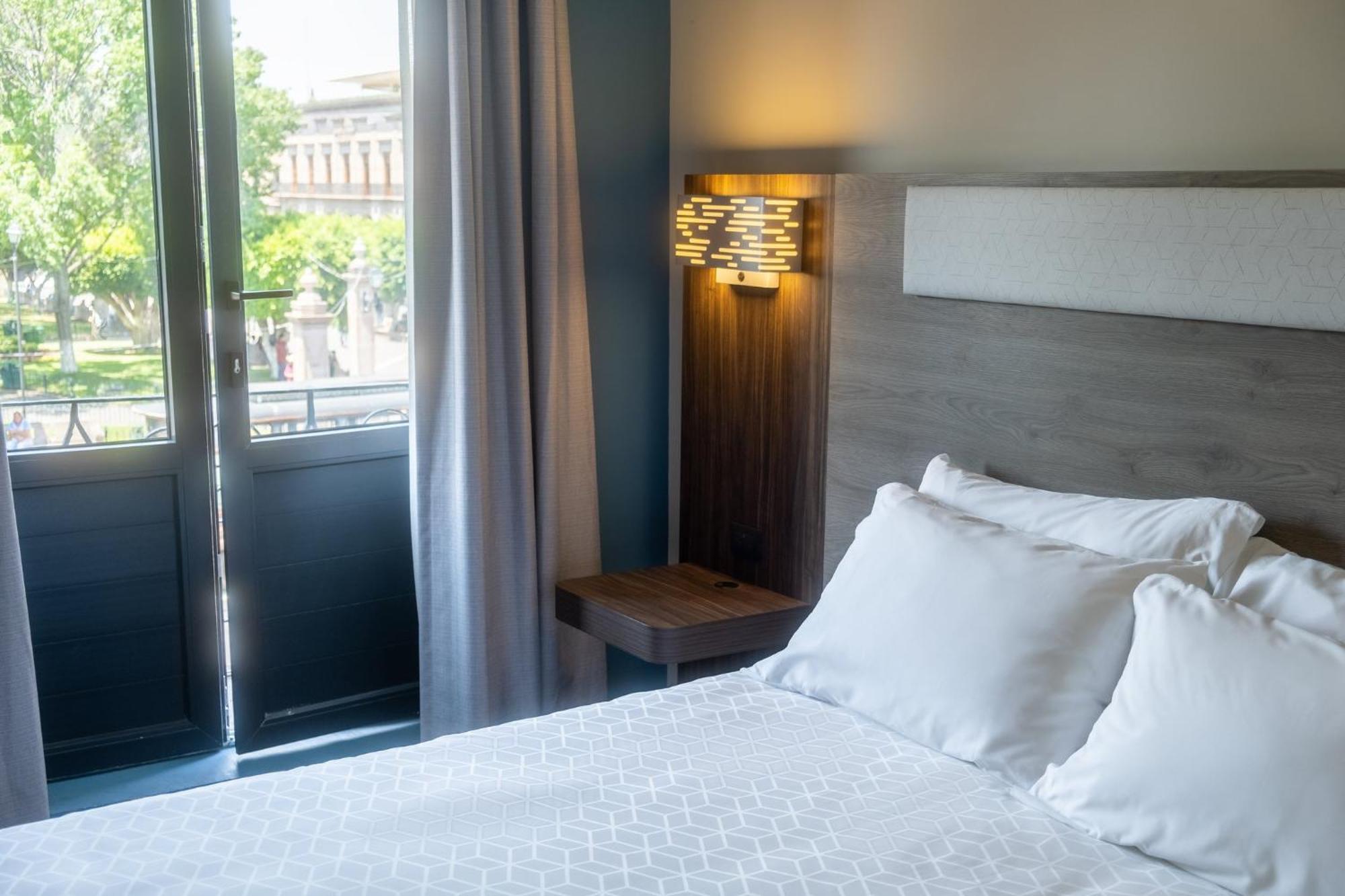 Holiday Inn Express Morelia Centro Historico Bagian luar foto