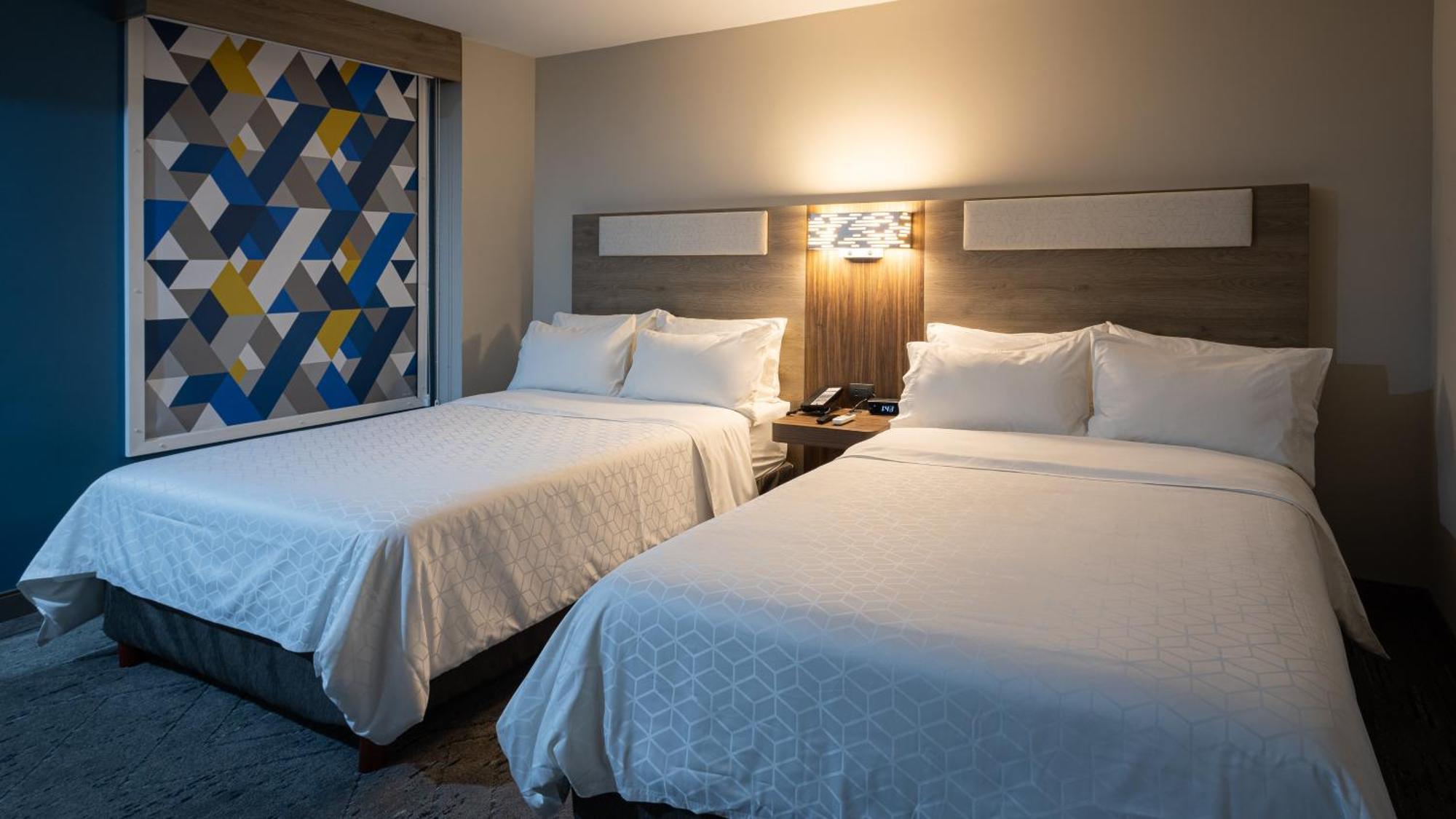 Holiday Inn Express Morelia Centro Historico Bagian luar foto