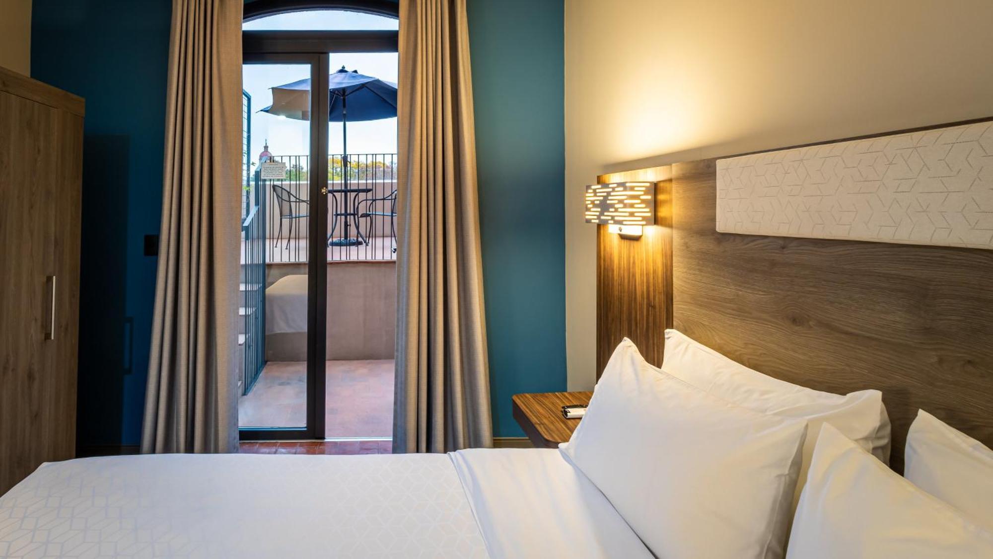 Holiday Inn Express Morelia Centro Historico Bagian luar foto
