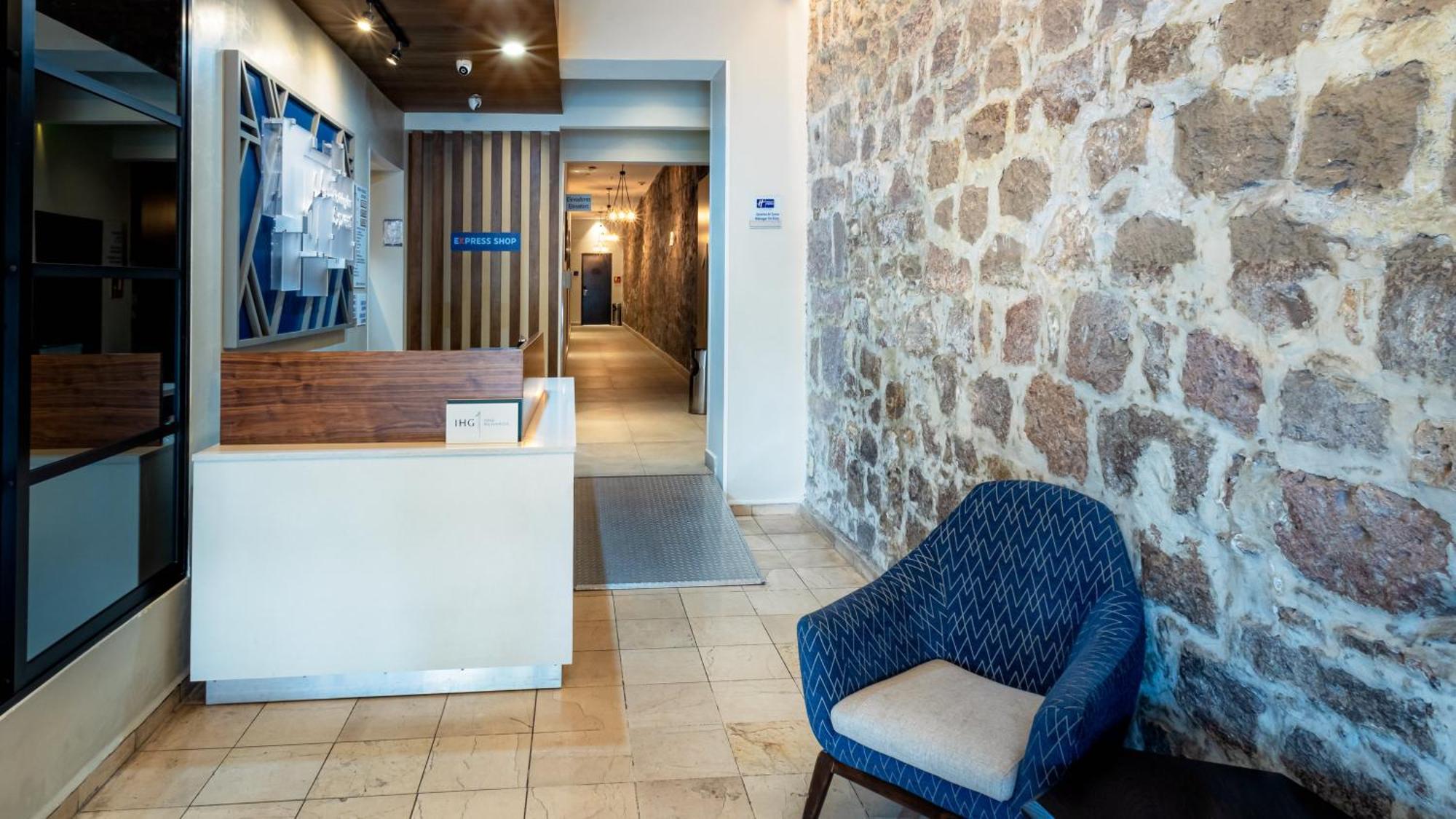 Holiday Inn Express Morelia Centro Historico Bagian luar foto